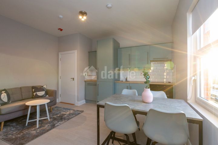 Apartment 7, 18 Kenilworth Park