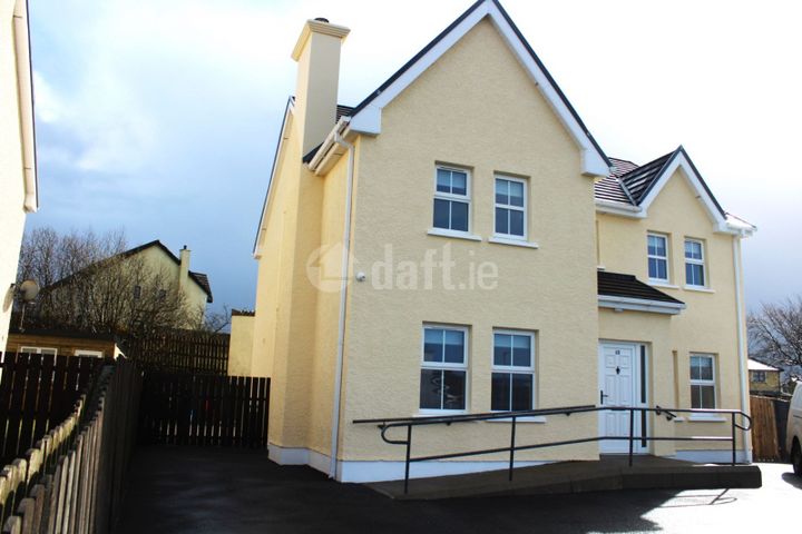 60 Killylastin Heights, Killylastin, Letterkenny, Co. Donegal