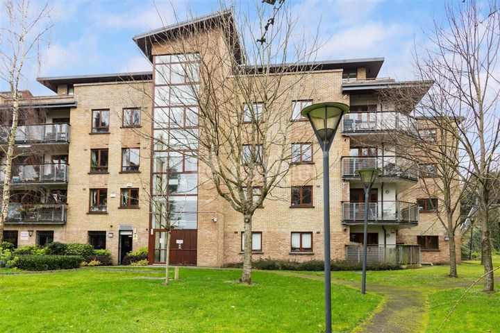 The Bridge, Dublin Road, Shankill, Dunlin 18, Shankill, Dublin 18