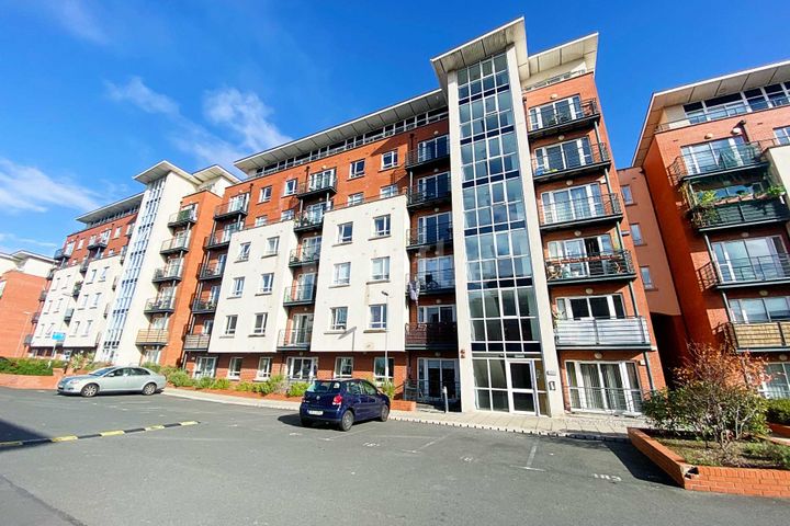 Premier Square, Finglas Road, D11, Dublin 11