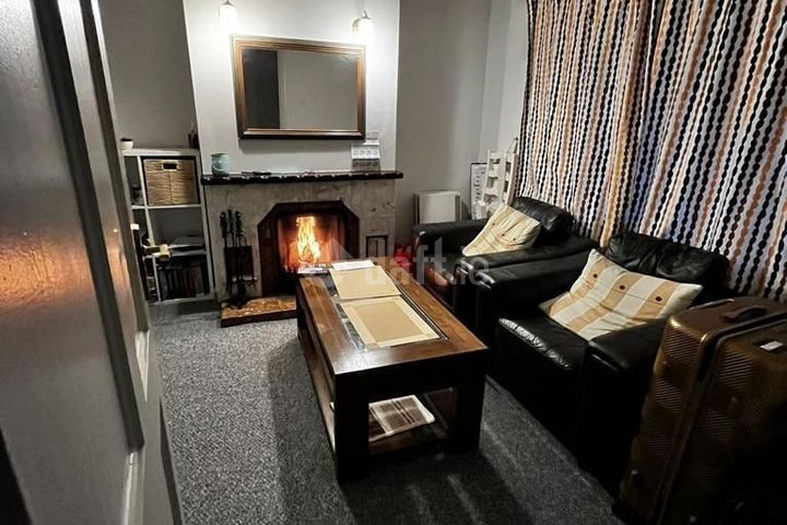 Springfield court , Castlebar, Co. Mayo