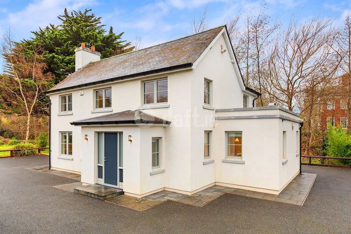 Whitechurch Road, Rathfarnham, Dublin 16