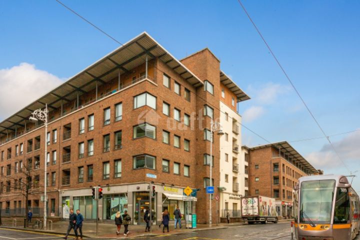 23 Malton House, Custom House Square, D01 XW08, IFSC, Dublin 1
