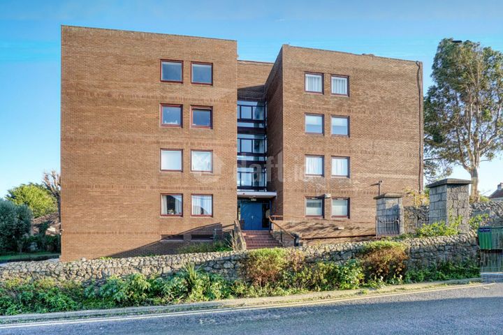Apartment 6, Gowran Hall, Ballygihen Avenue, Sandycove, Co. Dublin