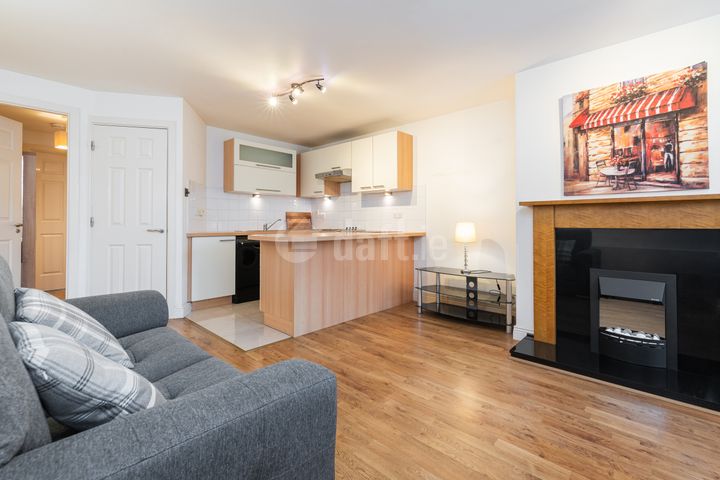 67 The Crescent, Malahide, Co. Dublin
