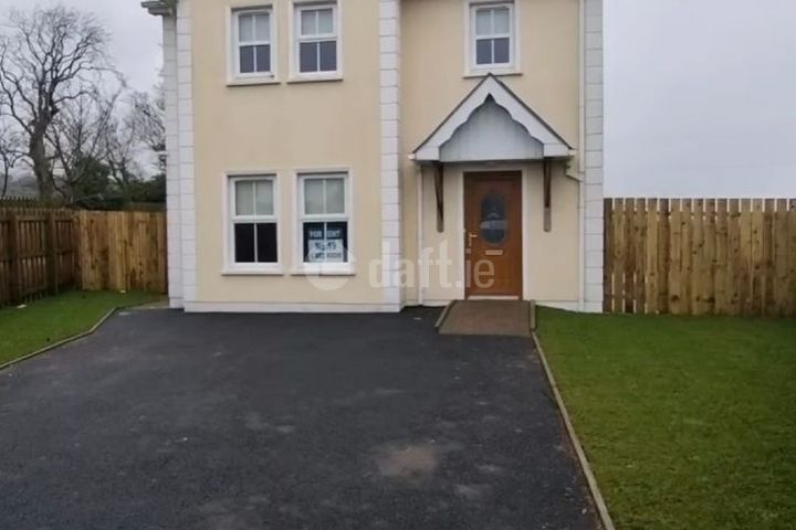 19 New Park Gardens, Moville, Lifford, Moville, Co. Donegal