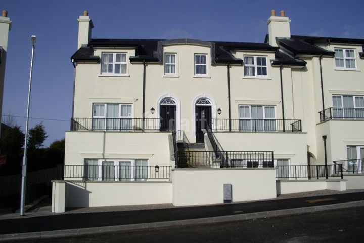 94 The Green Thornberry, Letterkenny, Co. Donegal