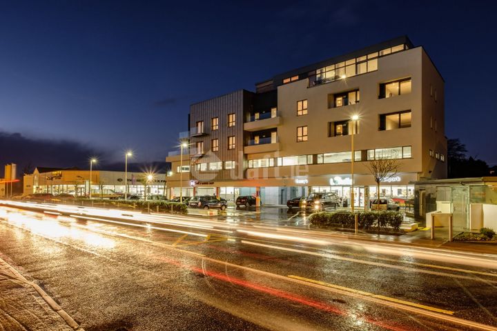 Cloch Mhile, Galway City Centre