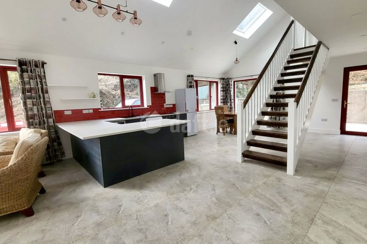 The Old Milking Parlour (15 mins from Cork City), Halfway, Co. Cork