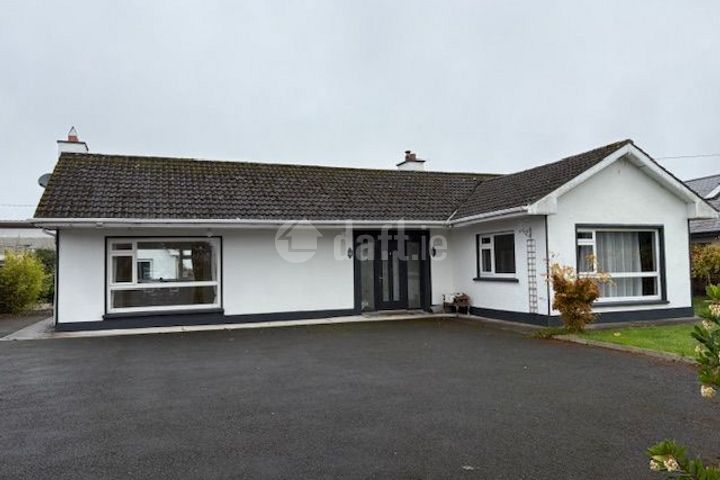 Hillcrest, Brownstown Lower, The Curragh, Co. Kildare