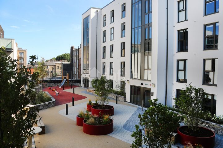The School Yard, 533, Dublin 1