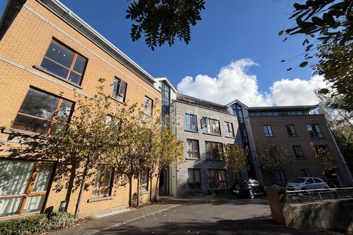 Apartment, Friarsland Crescent, Roebuck Road, Dublin 14, Goatstown, Dublin 14