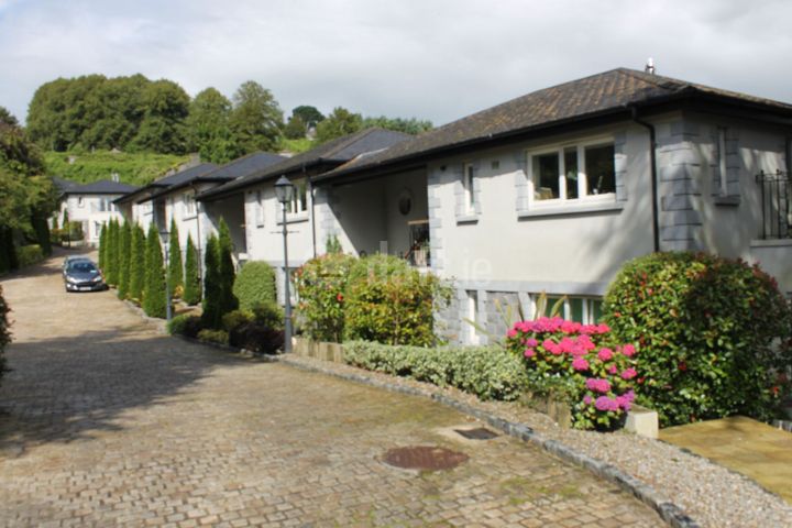 11 Lísín Apartments, Strawberry Hill, Shanakiel, Co. Cork