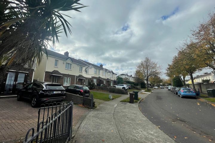 Monastery Gate Avenue, Clondalkin, Dublin 22