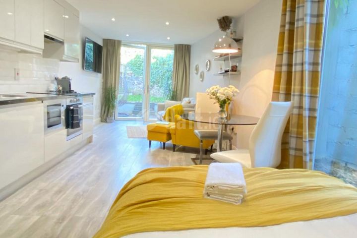 oxford road, Dublin 6