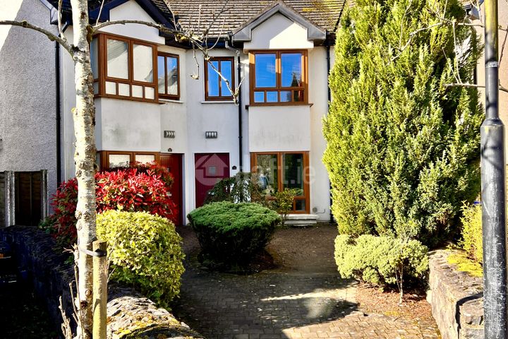 31 The Orchard, Athlone, Co. Westmeath