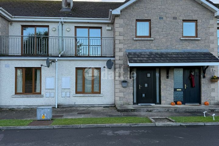 3 Crofton Court, Athlone Road, Moate, Co. Westmeath