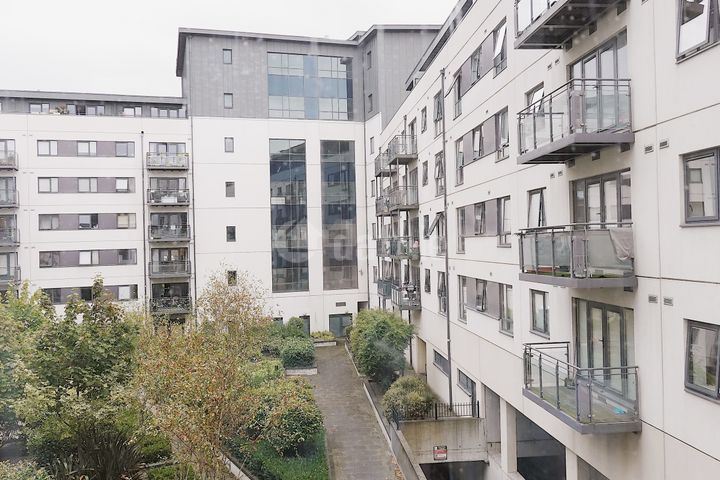 Meridian Court, Royal Canal Park, Dublin 15