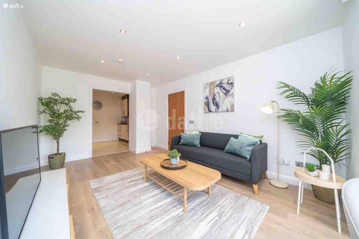 “SHORT TERM LET ONLY”   Apartment ,Landscape Court , Churchtown, Dublin 14