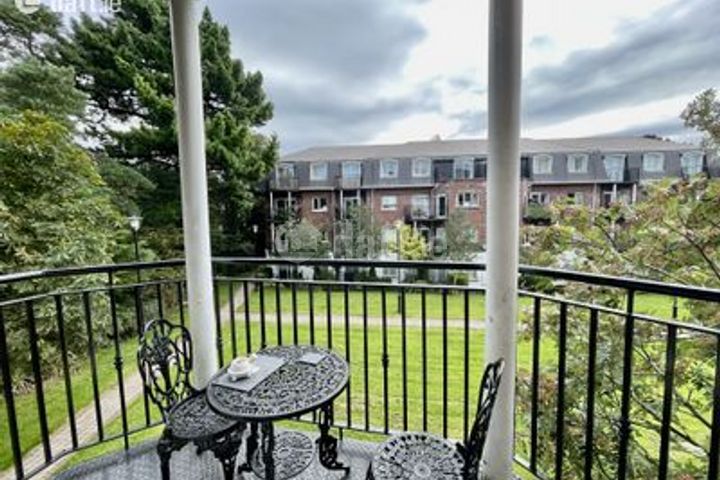 Apartment 11, Torquay, Castle Court, Stepaside, Dublin 18
