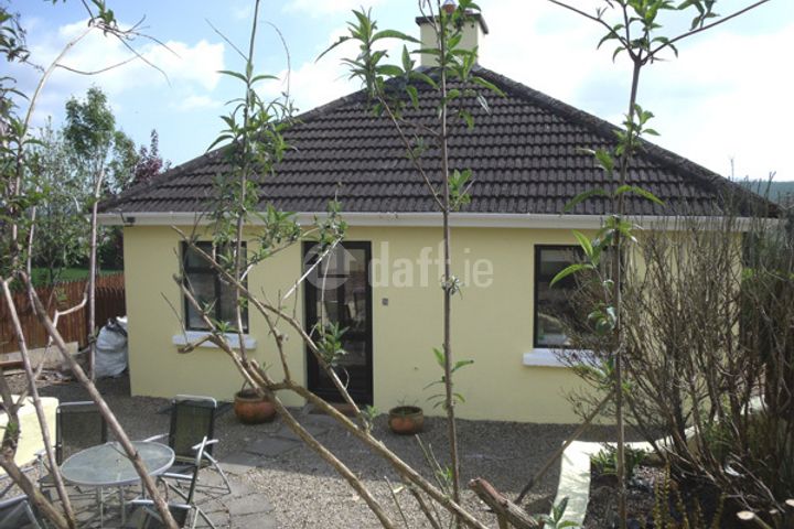 No 8 Rosbawn, Tinahely, Co. Wicklow