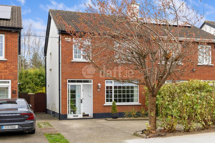 33 Scholarstown Park, Rathfarnham, Dublin 16