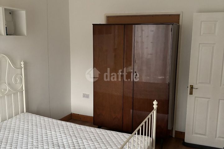 24 Tynan Hall Avenue, Dublin 24, Ballymount, Dublin 12