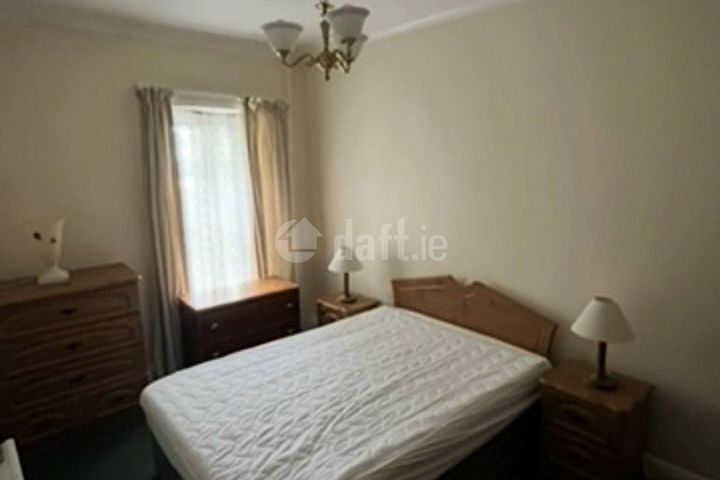 Flat 2, 4 Kings Terrace, Barker Street, Waterford, Waterford City Centre