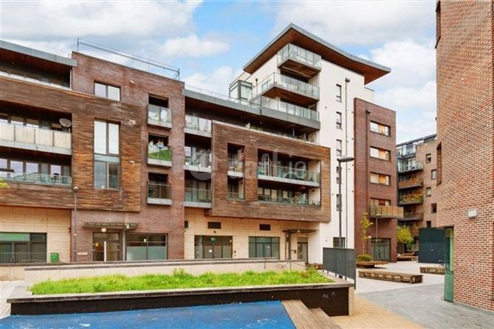 2 Reuben Plaza, Dublin 8