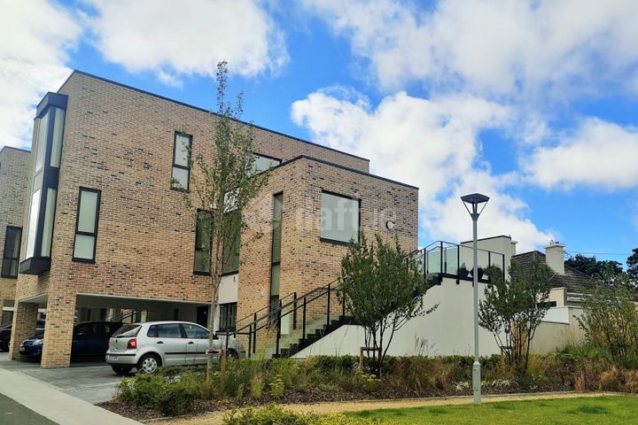 4 Westminster Wood, Dublin 18, Foxrock, Dublin 18