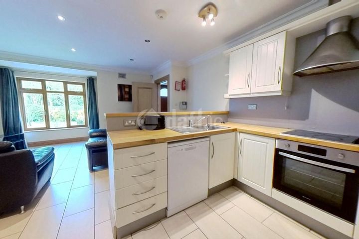 3 Taylors Hill Court, Rosary Lane, Taylor's Hill, Co. Galway