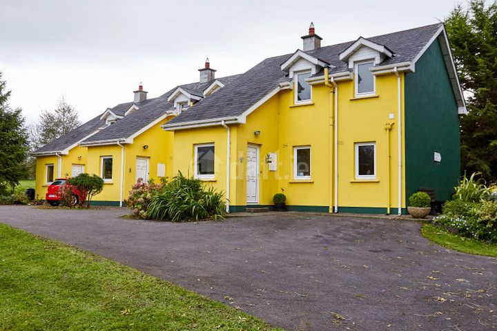 1 Mount Brandon Cottages, Tinnahinch, Graiguenaman, Graiguenamanagh, Co. Carlow