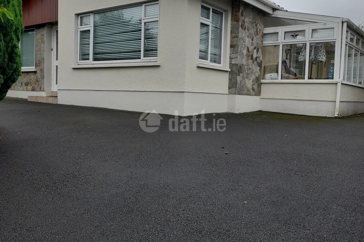 Waterford Road, Carrick-on-Suir, Co. Tipperary