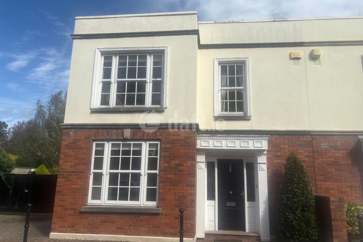 Simmons Court, Simmonscourt Road, Ballsbridge, Dublin 4