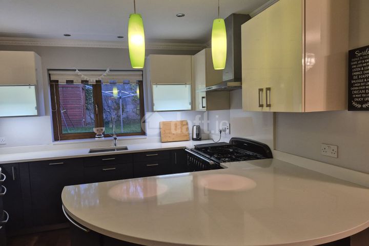 21 Monfield, Rochestown, Rochestown, Co. Cork