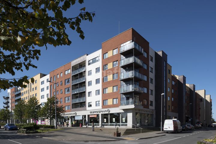 Burnell Green, Mayne River Street