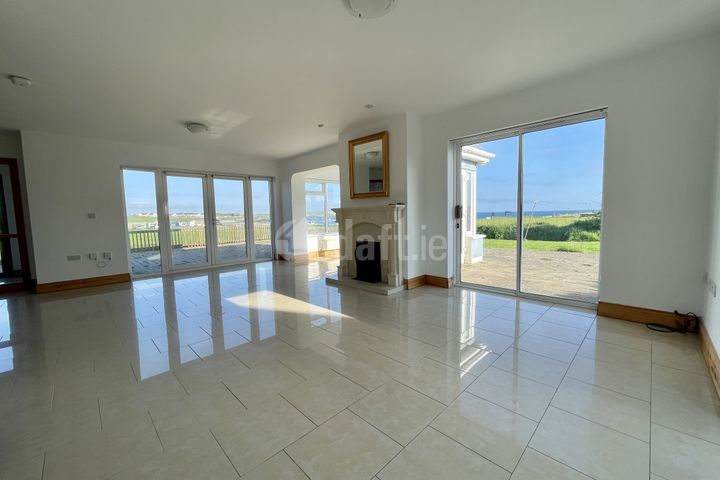 The Beach House, Garrettstown Beach, Kinsale, Co. Cork