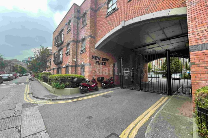 New Row Place, New Row South, Dublin 8 *** 6  MONTHS ONLY ***