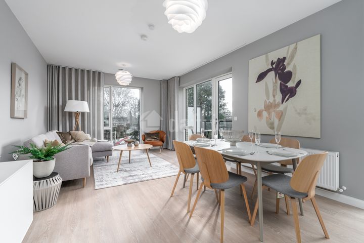 Woodward Square , Glencairn , Leopardstown, Dublin 18