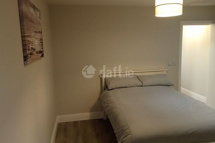 Ballycullen Road, Firhouse, Dublin 24