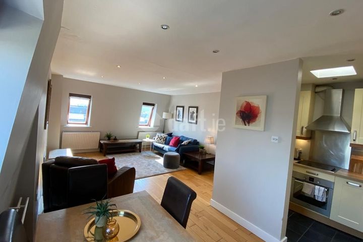 Grattan Hall Lower Mount Street, Dublin 2