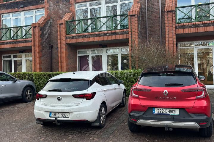 Apartment 11, Dundrum Castle House, Dundrum Castle, Ballinteer, Dublin 16