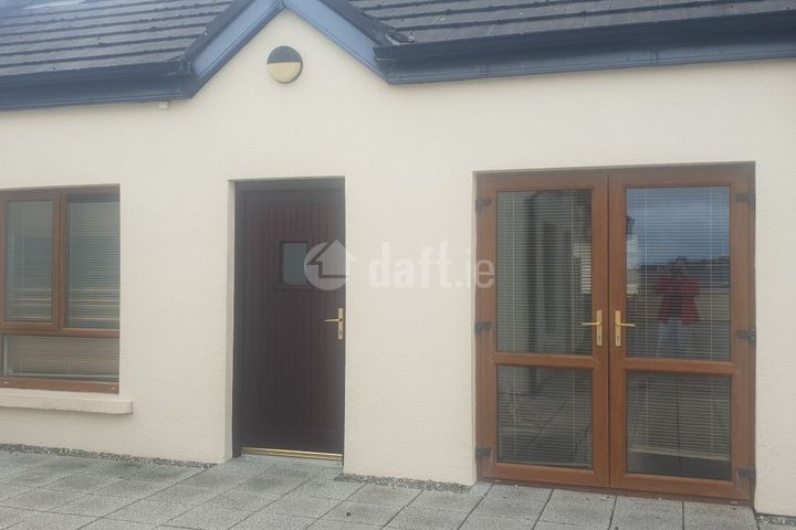 7 Seapoint, Barna, Co. Galway