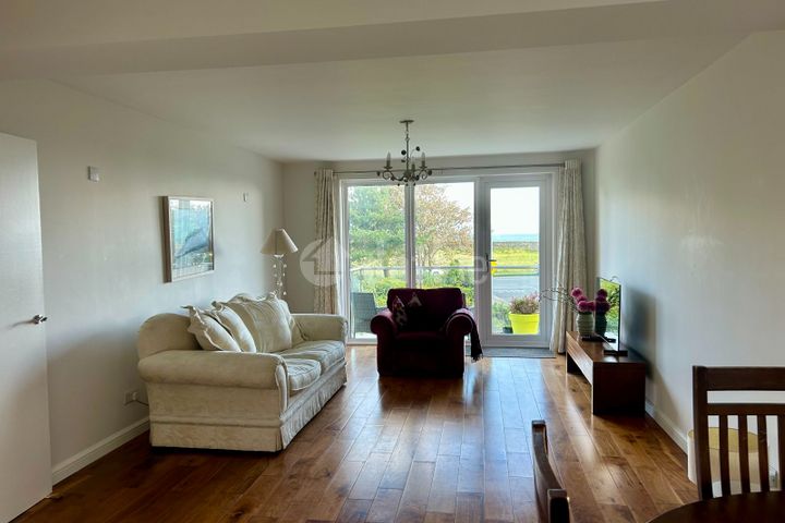 Aras Na Tra, Cois Cuain, Salthill, Galway, Galway City Centre