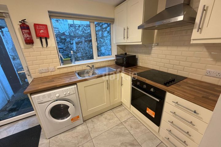 9 Alexandra Villas, Saint Lukes, Dillons Cross, Co. Cork