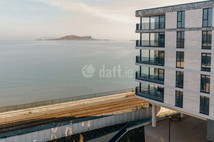 1 Bed · Claremont, Howth Road, Howth - Image 2