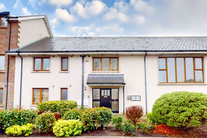 2 Bed Apartment Waters Edge, Oldtown Demesne, Naas, Co. Kildare