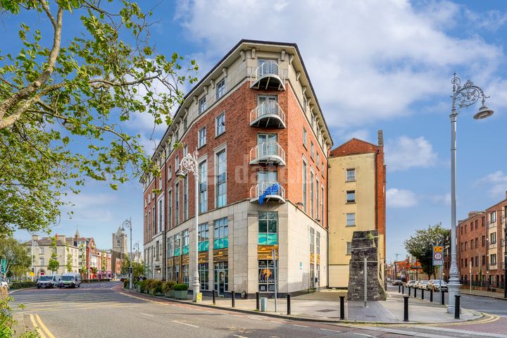 La Rochelle, Christchurch, Dublin 8