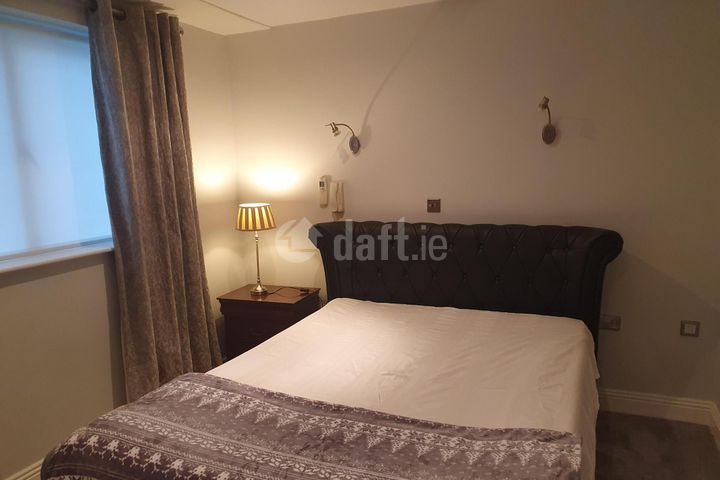 Linenhall Street, Castlebar, Co. Mayo