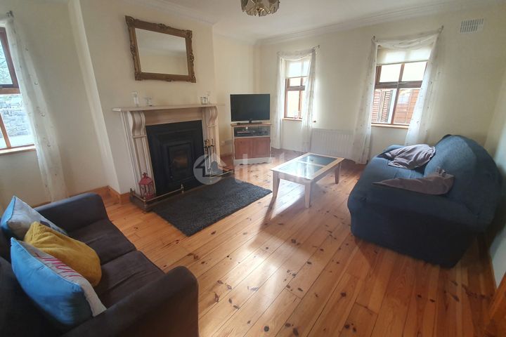 6 Elm Gardens, Balla, Co. Mayo